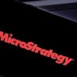 Bitcoins MicroStrategy 900 miljoen euro in de min, Saylor treedt af