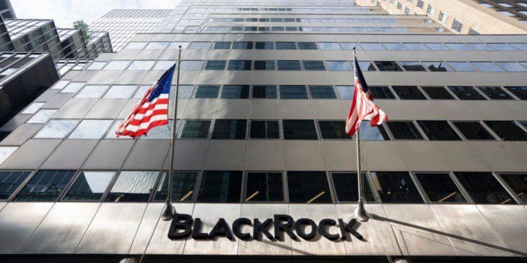 CEO de BlackRock compara el Bitcoin con el oro en una nueva entrevista