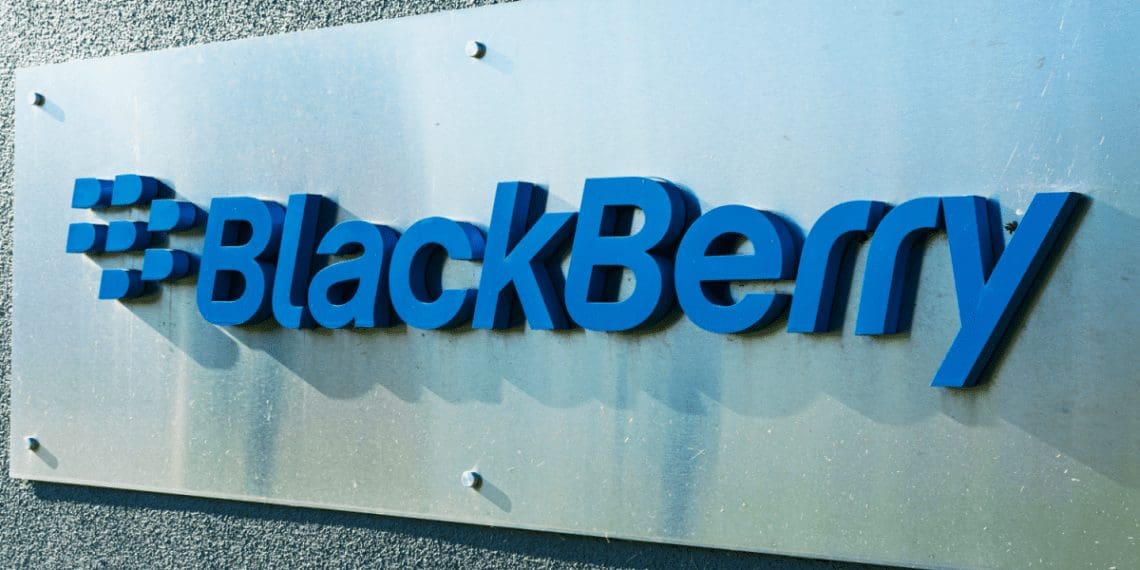 Criptoindustria bajo fuego: BlackBerry detiene 1,5 millones de ataques