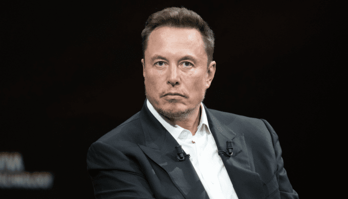 Elon Musk, fan de Dogecoin, amenaza con prohibir el iPhone de Apple