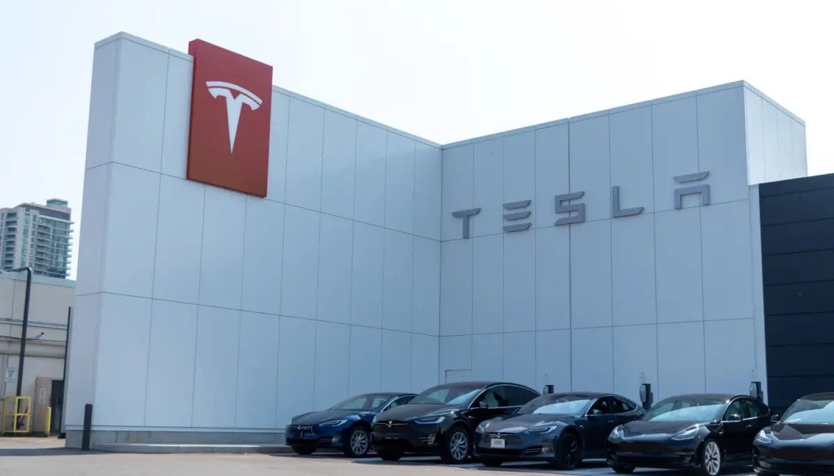 Tesla mantiene miles de Bitcoins firmemente en su balance