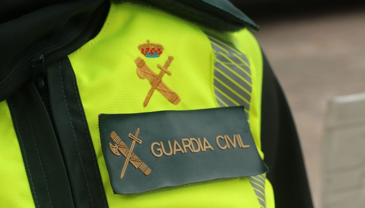 La Guardia Civil desmantela una minería ilegal de criptomonedas en España