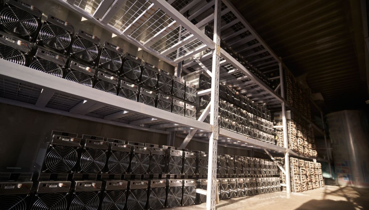 Los mineros de Bitcoin roban casi $1.000 millones en energía en Malasia