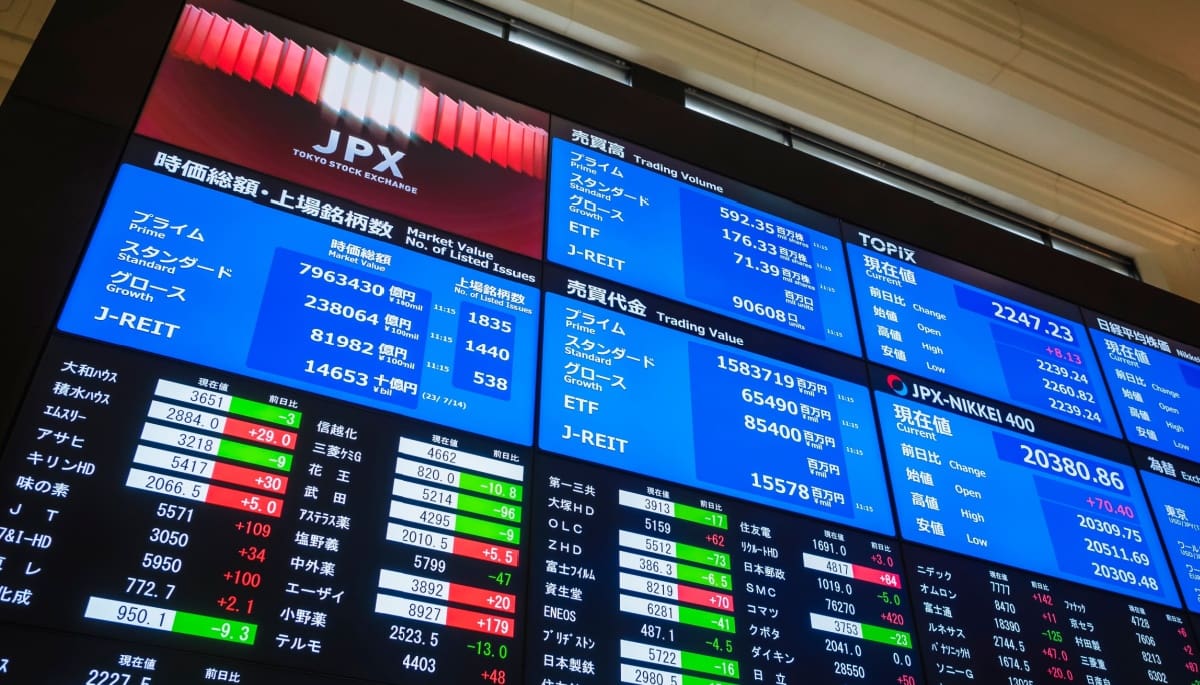 Se detiene la negociación en Japón, mercados bursátiles en rojo