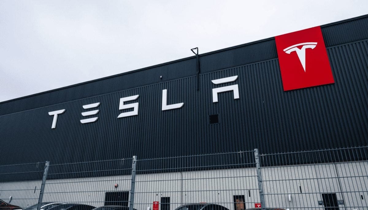 Alivio en el crypto mercado: Tesla confirma que no venderá su Bitcoin