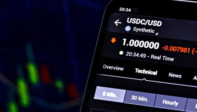 Ya no puedes generar intereses con USDC en Coinbase, usuarios furiosos