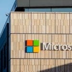 Microsoft negocia una inversión con el 